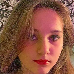 Meet your Posher, Em